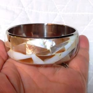 EUC Mosaic mother of pearl inlay bracelet bangle cream tan silver